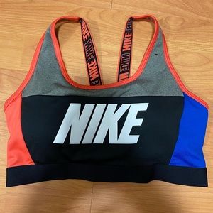 Nike Sports Bra *LIKE NEW*